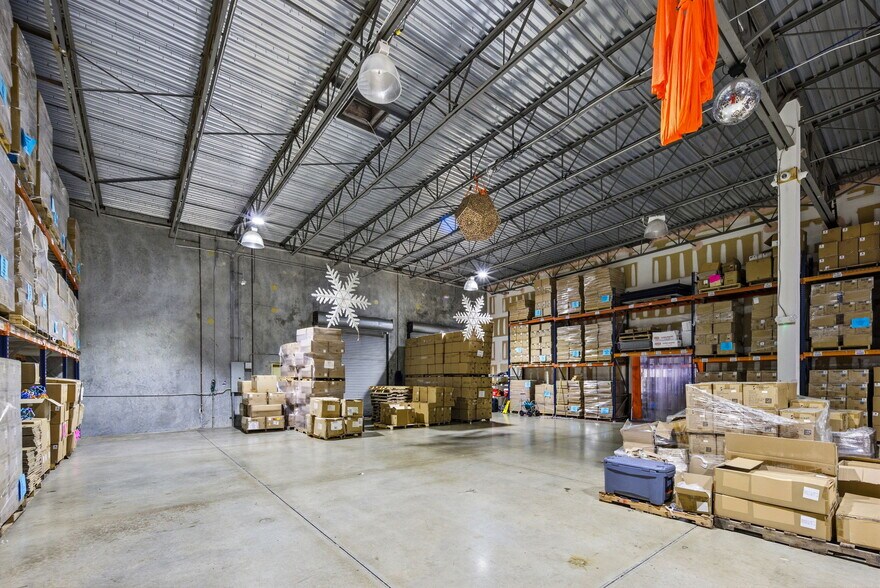 More Photos Of 74 SW 12th Ave, Dania Warehouse For Lease