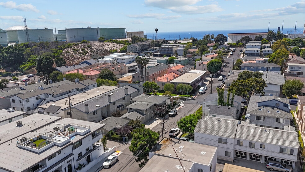 More Photos Of 144 Whiting St, El Segundo Apartments For Sale