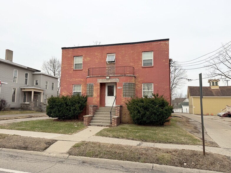 More Photos Of 712 S Grand Traverse St, Flint Apartments For Sale