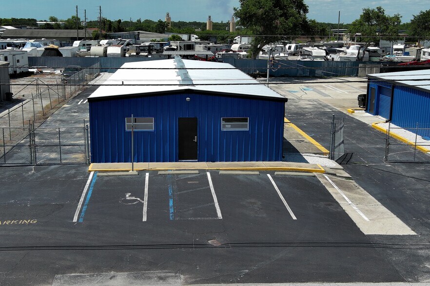 Primary Photo Of 2060 Range Rd, Clearwater Service For Lease