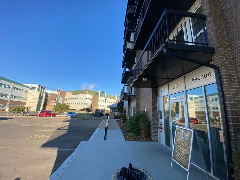 More Photos Of 3939 50A Ave, Red Deer Medical For Lease
