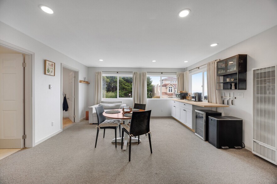 More Photos Of 129 Lower Pacific Dr, Whitethorn General Retail For Sale