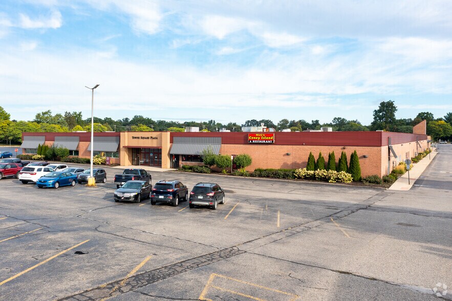 More Photos Of 35425 W Michigan Ave, Wayne Medical For Sale