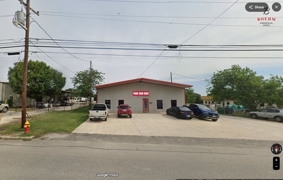 Primary Photo Of 129 Industrial Dr, Boerne Warehouse For Lease