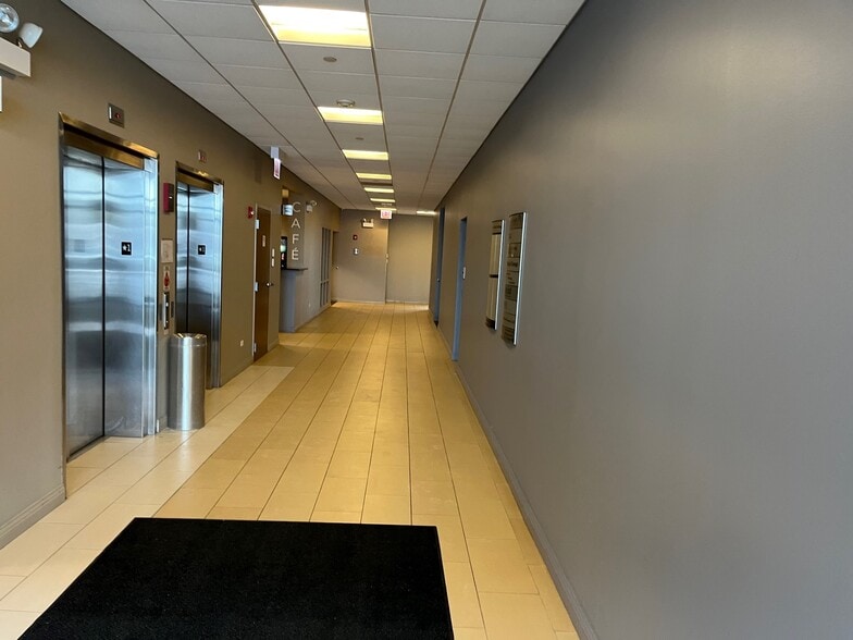 More Photos Of 7456 S State Rd, Bedford Park Medical For Lease