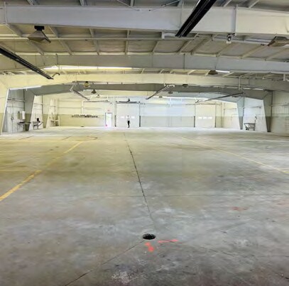 More Photos Of 32000 Ford Rd, Garden City Warehouse For Lease