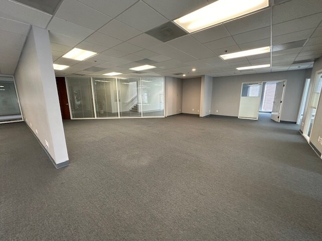 More Photos Of 10 Commercial Blvd, Novato Office For Lease