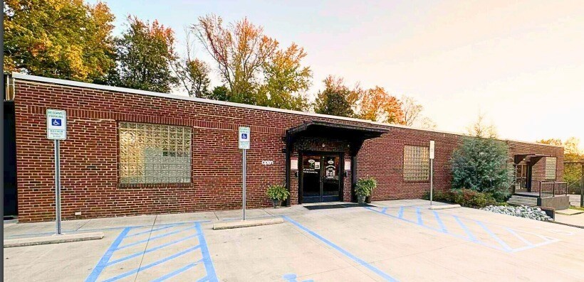 More Photos Of 354 W Meadow Rd, Eden General Retail For Sale