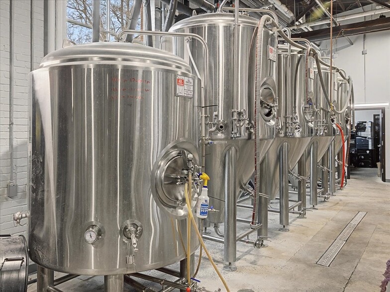 More Photos Of 39 West St, Pittsboro Restaurant For Lease