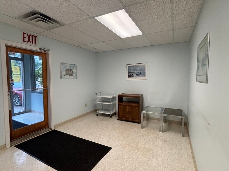 More Photos Of 161-163 Rochester Hill Rd, Rochester Office For Sale