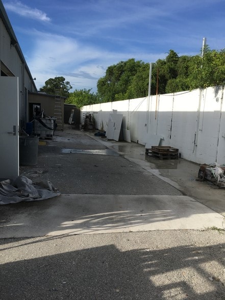 More Photos Of 2414 Andalusia Blvd, Cape Coral Manufacturing For Sale