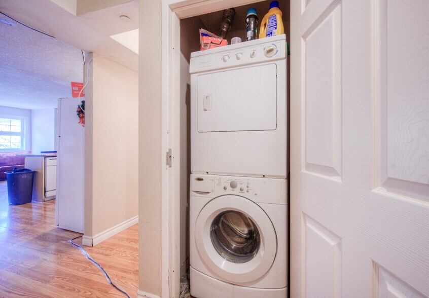More Photos Of 172 Regina St N, Waterloo Apartments For Sale