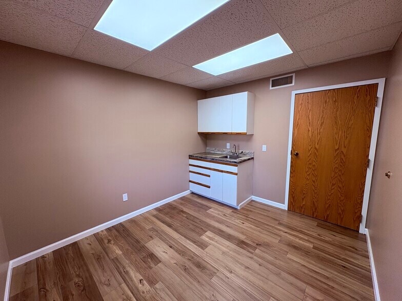 More Photos Of 822 Davison Rd, Lockport Coworking Space