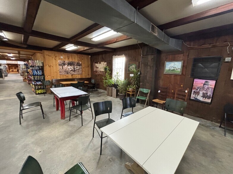 More Photos Of 138 Main Rd, Westhampton Restaurant For Sale
