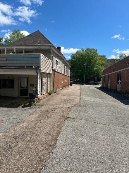 More Photos Of 199 Summitt St, Memphis Office For Sale