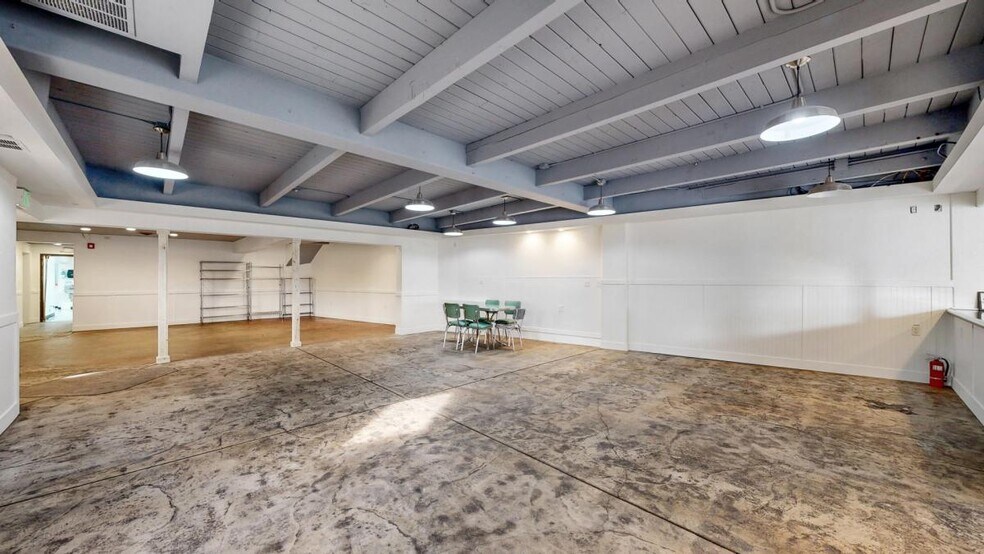 More Photos Of 160 E Main St, Lyons Restaurant For Sale