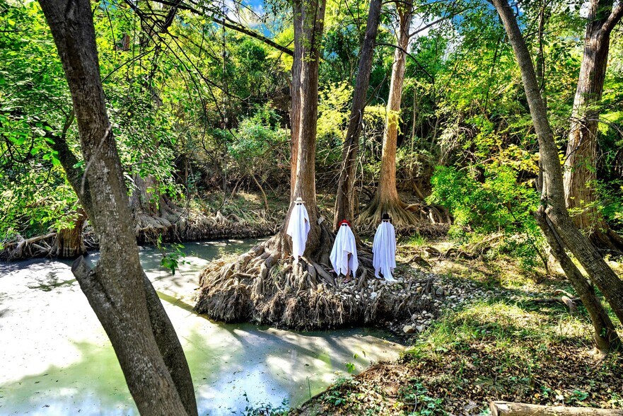 More Photos Of 1877 County Road 4713, La Coste Land For Sale