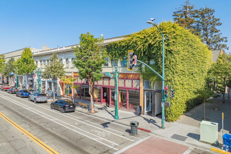 More Photos Of 1336-1364 Park St, Alameda General Retail For Lease