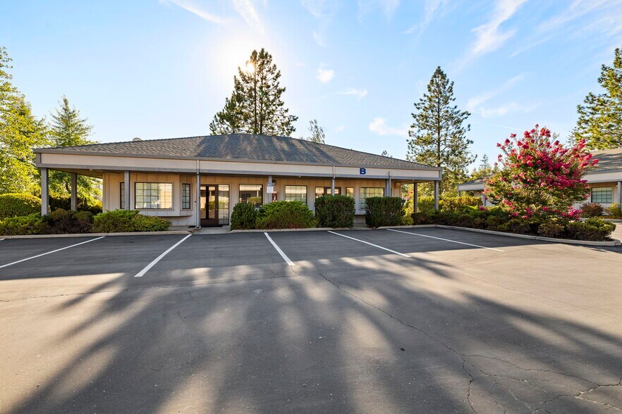 More Photos Of 21663 Brian Ln, Sonora Office Residential For Lease