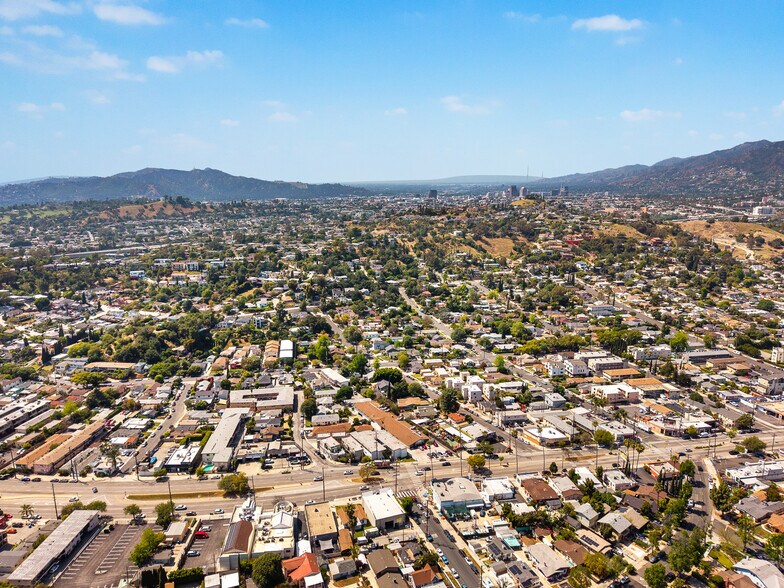 More Photos Of 4401-4403 Westdale Ave, Los Angeles Apartments For Sale