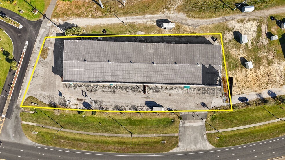 More Photos Of 2104 E Main St, Leesburg General Retail For Sale
