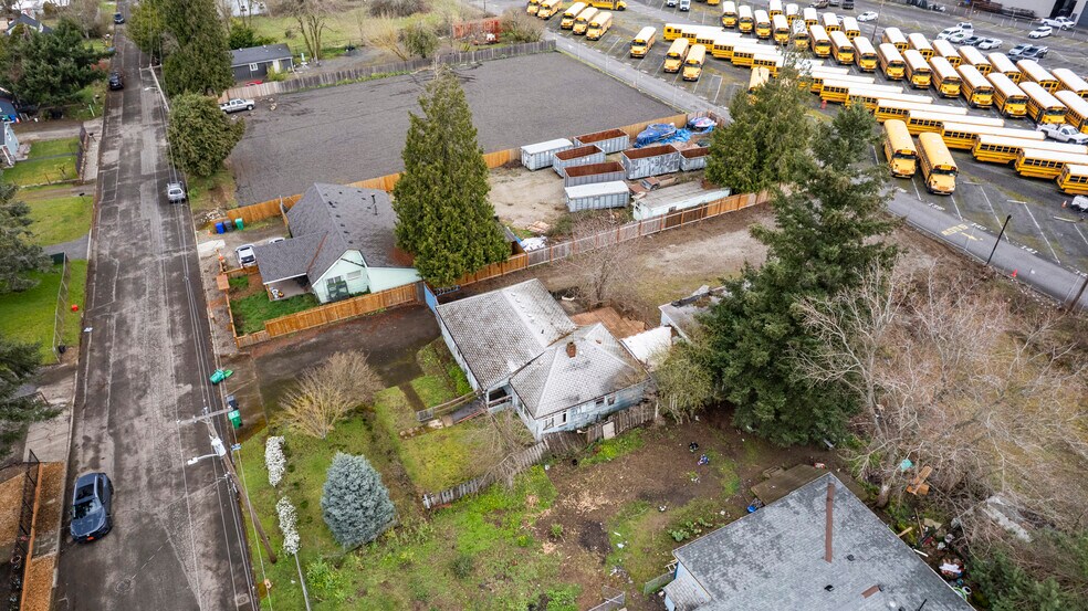 More Photos Of 6350 NE 66th Ave, Portland Flex For Sale