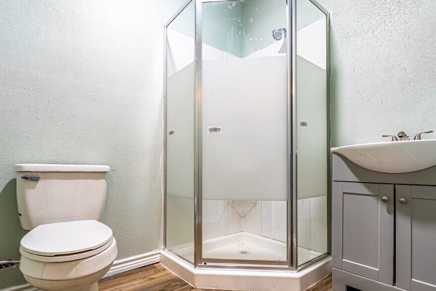 More Photos Of 229 Bishop, Livingston Apartments For Sale