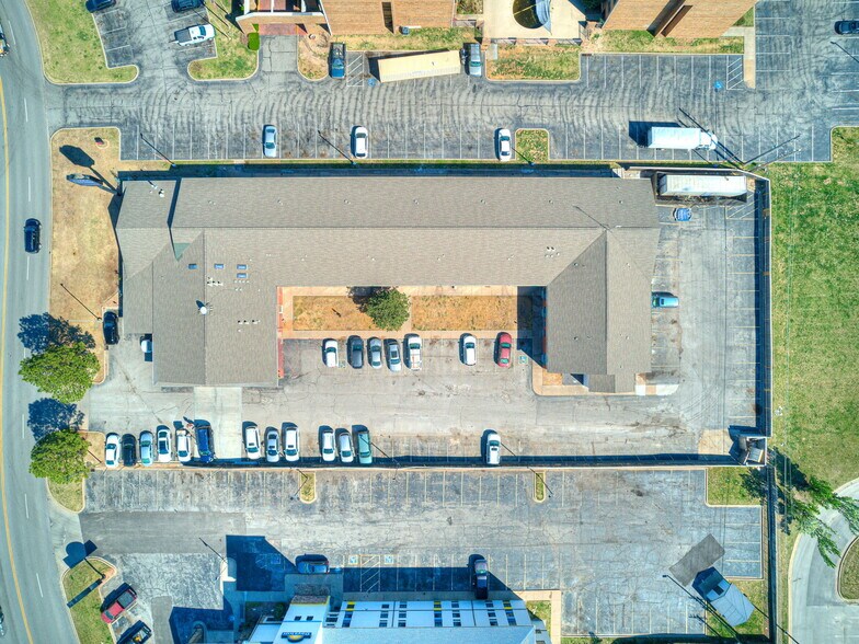 More Photos Of 3211 S 79th East Ave, Tulsa Apartments For Sale