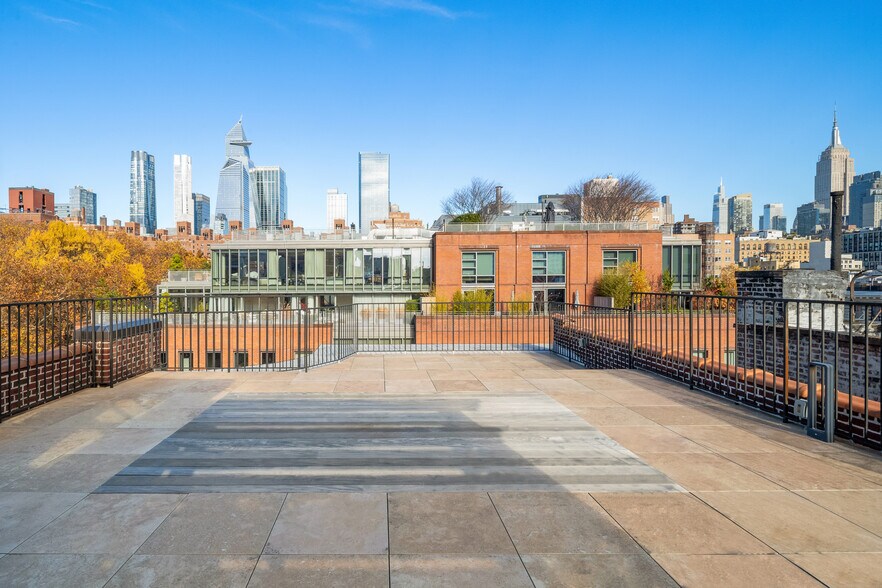 More Photos Of 402 W 20th St, New York Apartments For Sale