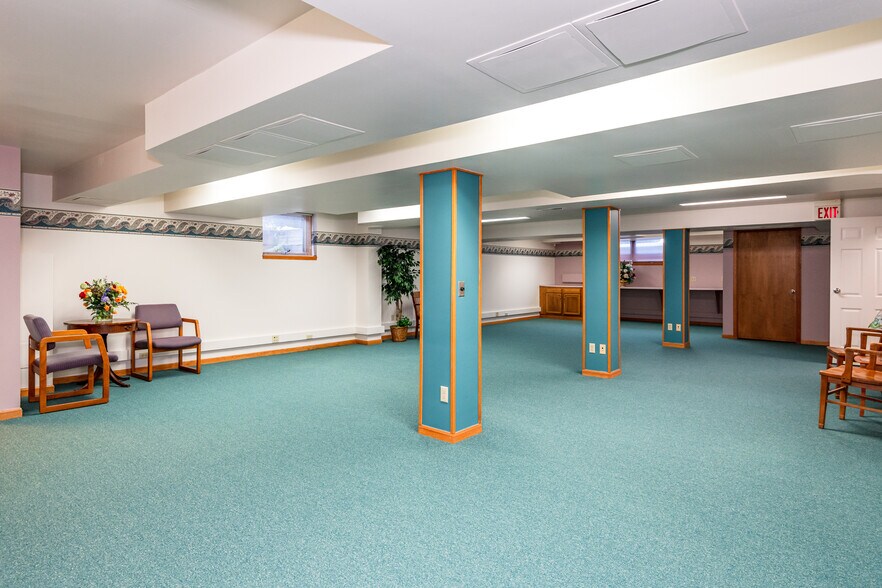 More Photos Of 1752 W High St, Piqua Medical For Sale