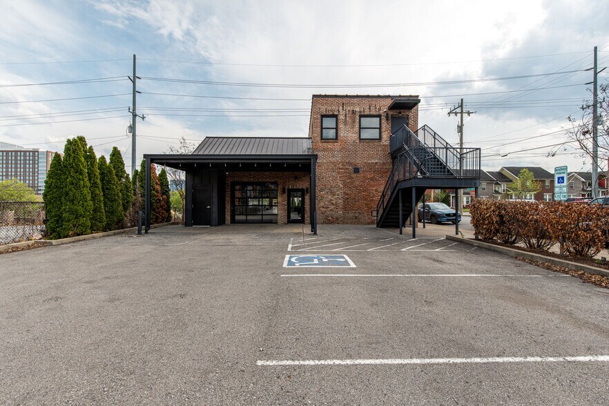 More Photos Of 1314 Jo Johnston Ave, Nashville Freestanding For Sale