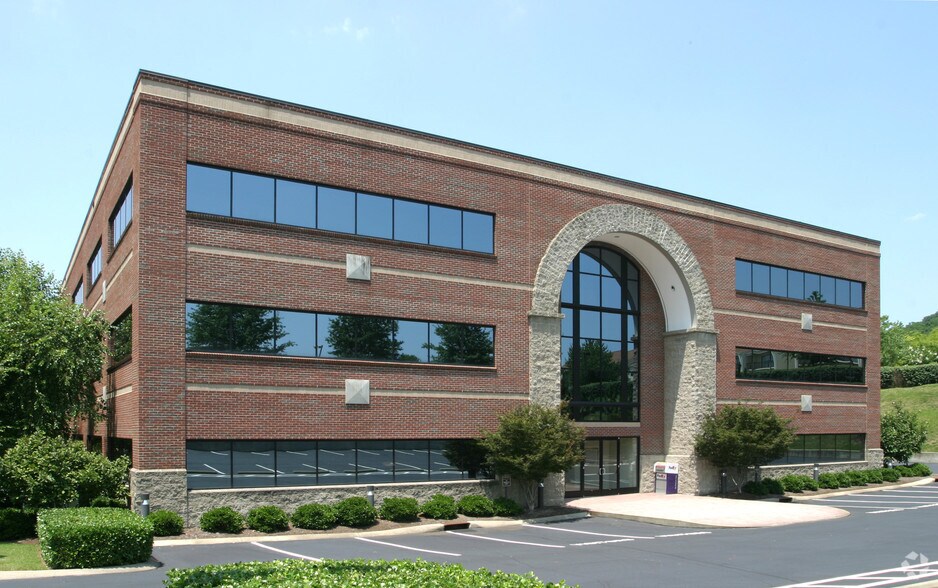More Photos Of 115 East Park Dr, Brentwood Serviced Offices For Sale