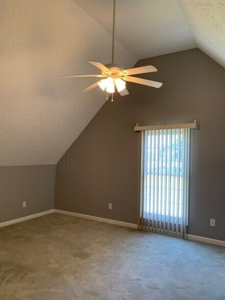 More Photos Of 1420 Hills Chapel Rd, Manchester Apartments For Sale