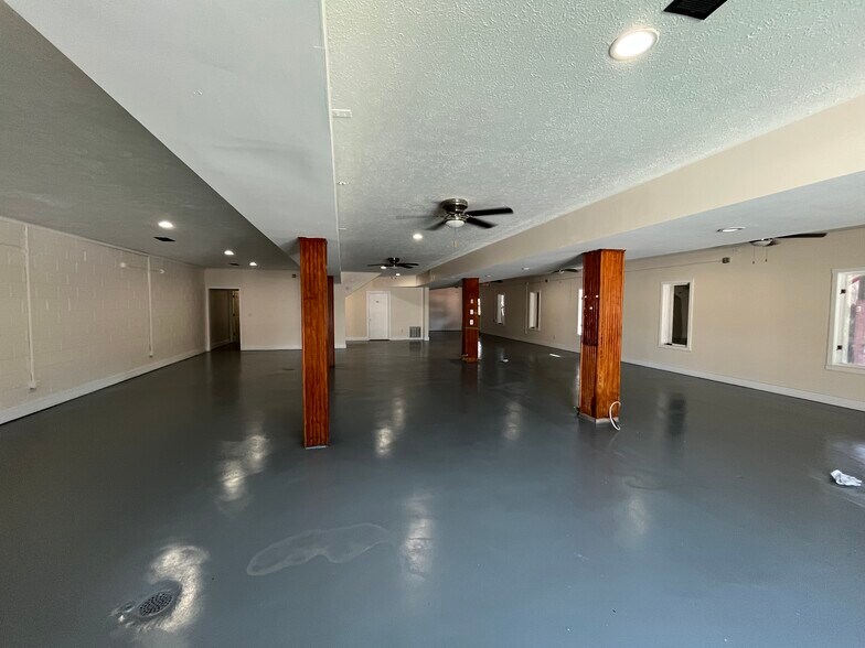 More Photos Of 4747 W State Road 46, Bloomington Golf Course Driving Range For Sale