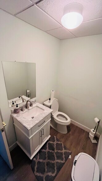 More Photos Of 7505 S Tamiami Trl, Sarasota Unknown For Lease