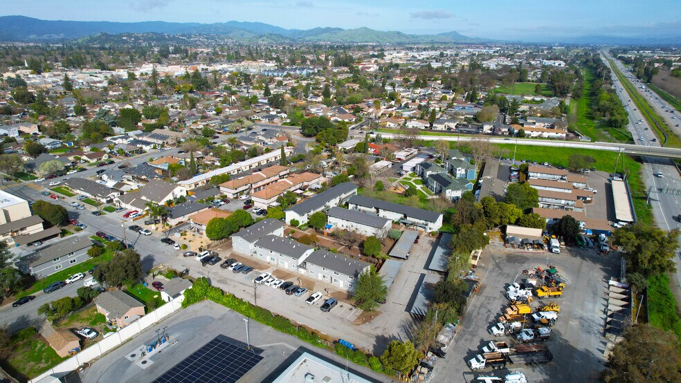 More Photos Of 611-613 E 7th St, Gilroy Apartments For Sale