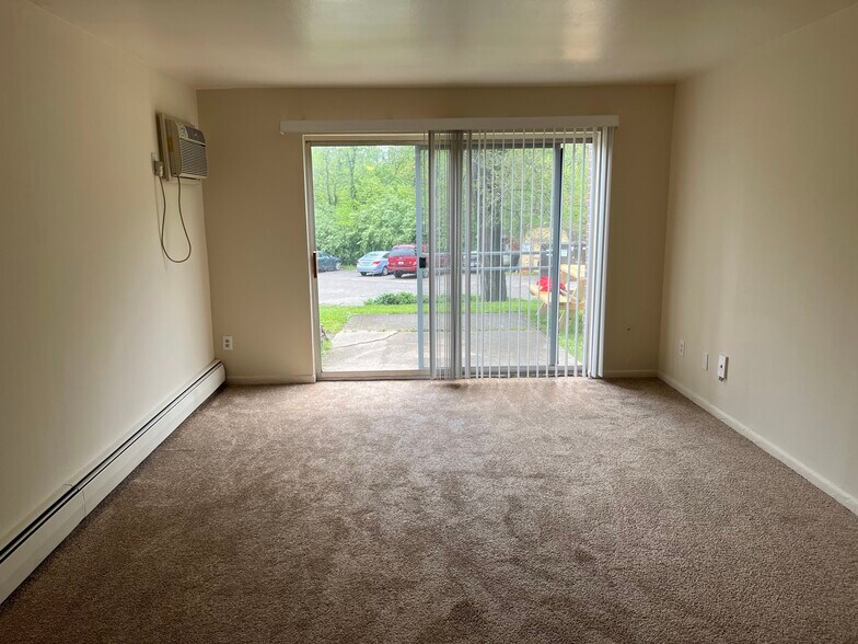 More Photos Of 701 Pyramid Hill Blvd, Hamilton Apartments For Sale