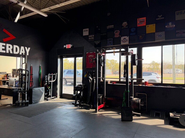 More Photos Of 193 Pascone Pl, Newington Warehouse For Sale