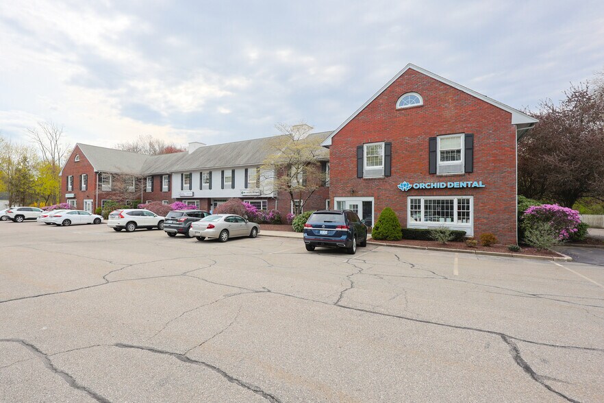 More Photos Of 555 Pleasant St, Attleboro Coworking Space