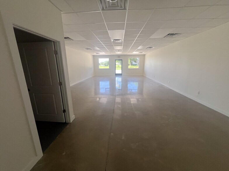 More Photos Of 5467 Alamo Rd, Edinburg Office For Lease
