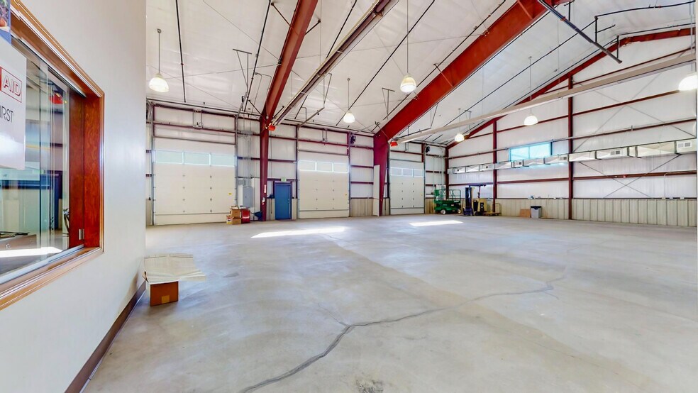 More Photos Of 5740 Boeing Dr, Loveland Warehouse For Sale