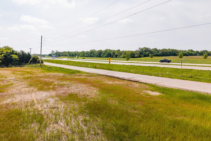 More Photos Of 12998 Kellogg St, Wichita Land For Sale