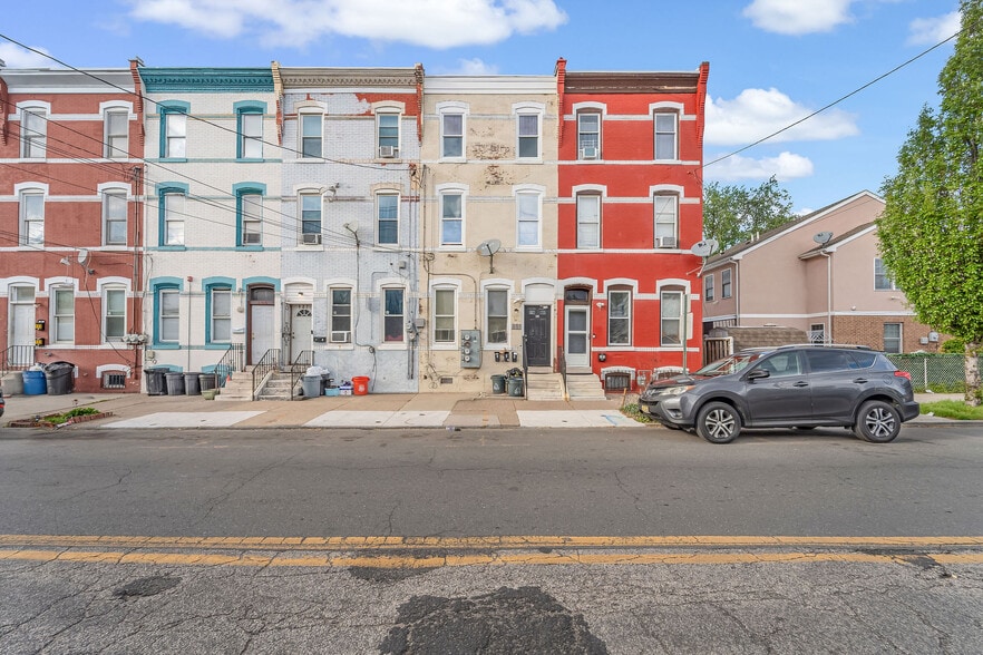 Primary Photo Of 139 State St, Camden Multifamily For Sale