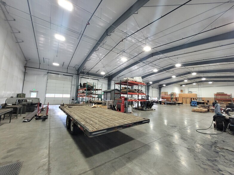 More Photos Of 5775 State St, Salem Industrial For Lease