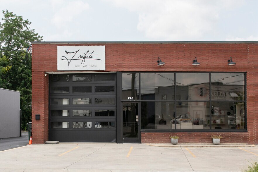 More Photos Of 243 Walton Ave, Lexington Office For Lease