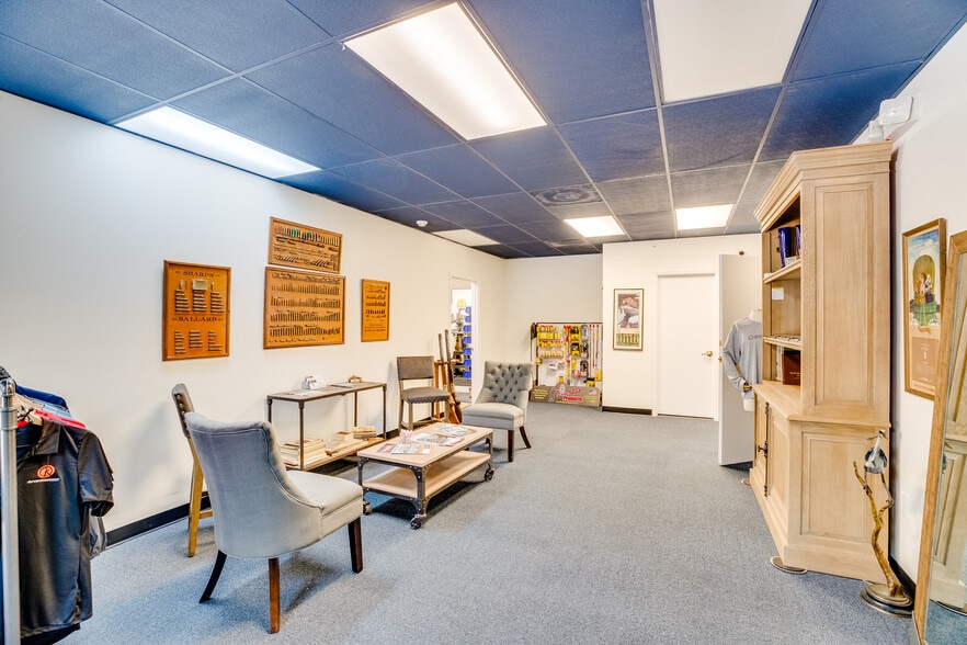 More Photos Of 1965 25th Ave, Vero Beach Office For Sale