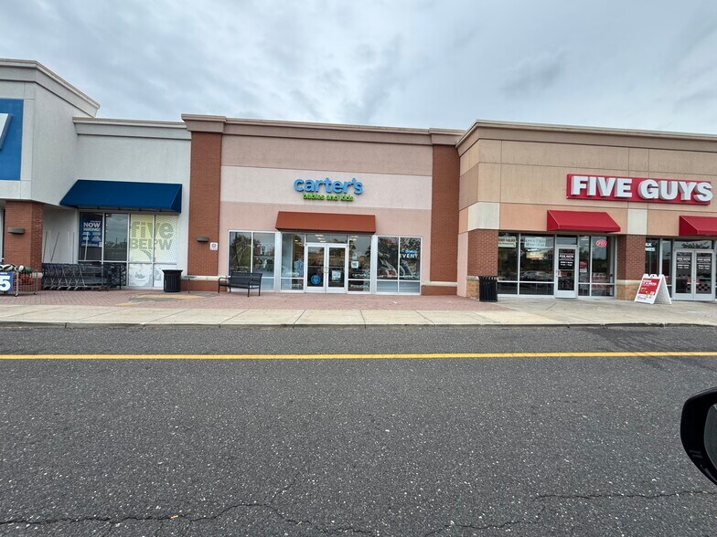 More Photos Of 2000 Clements Bridge Rd, Deptford Unknown For Lease