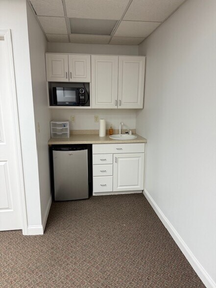 More Photos Of 1300-1325 23rd St S, Fargo Medical For Lease