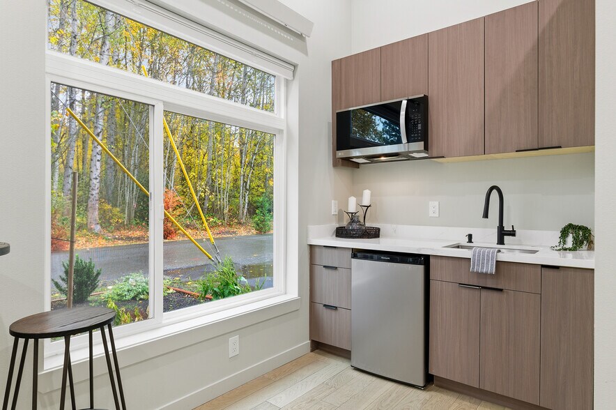 More Photos Of 11825 59th Ave ave, Seattle Apartments For Sale