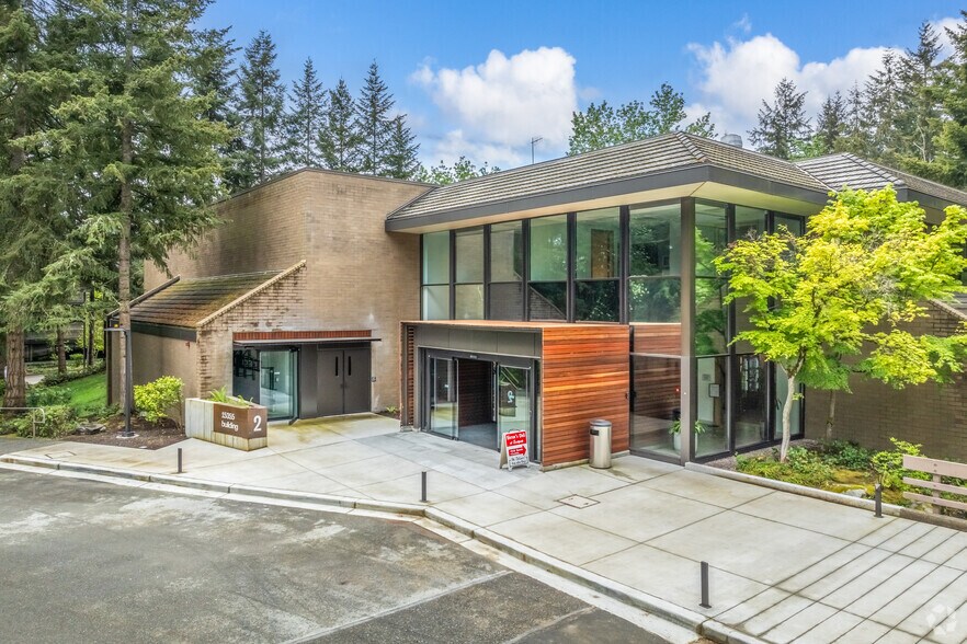 More Photos Of 15325 SE 30th Pl, Bellevue Unknown For Lease